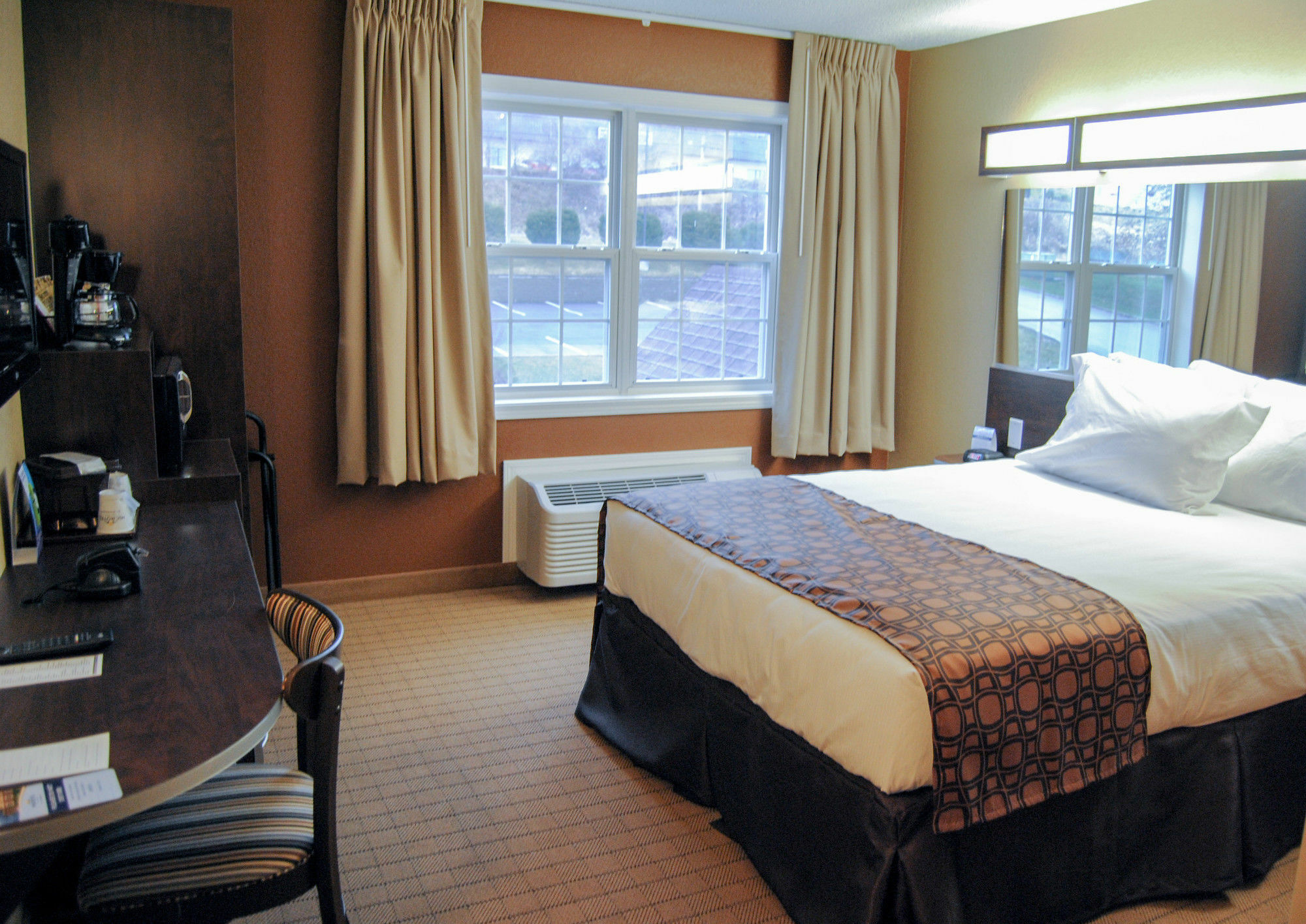Microtel Inn & Suites By Wyndham Mineral Wells/Parkersburg Exterior foto